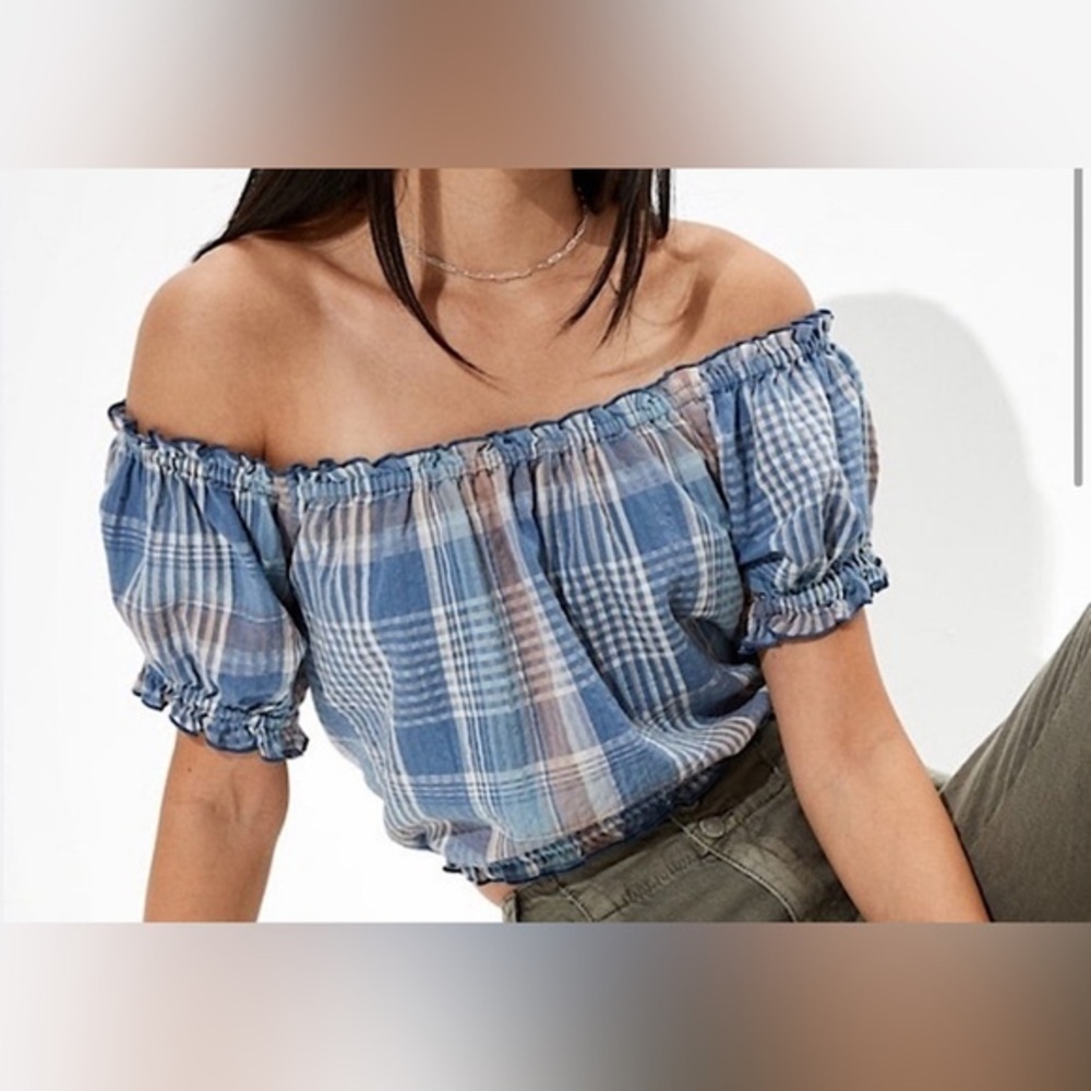 American‎ Eagle Plaid Crop Top with Puff Sleeves - S